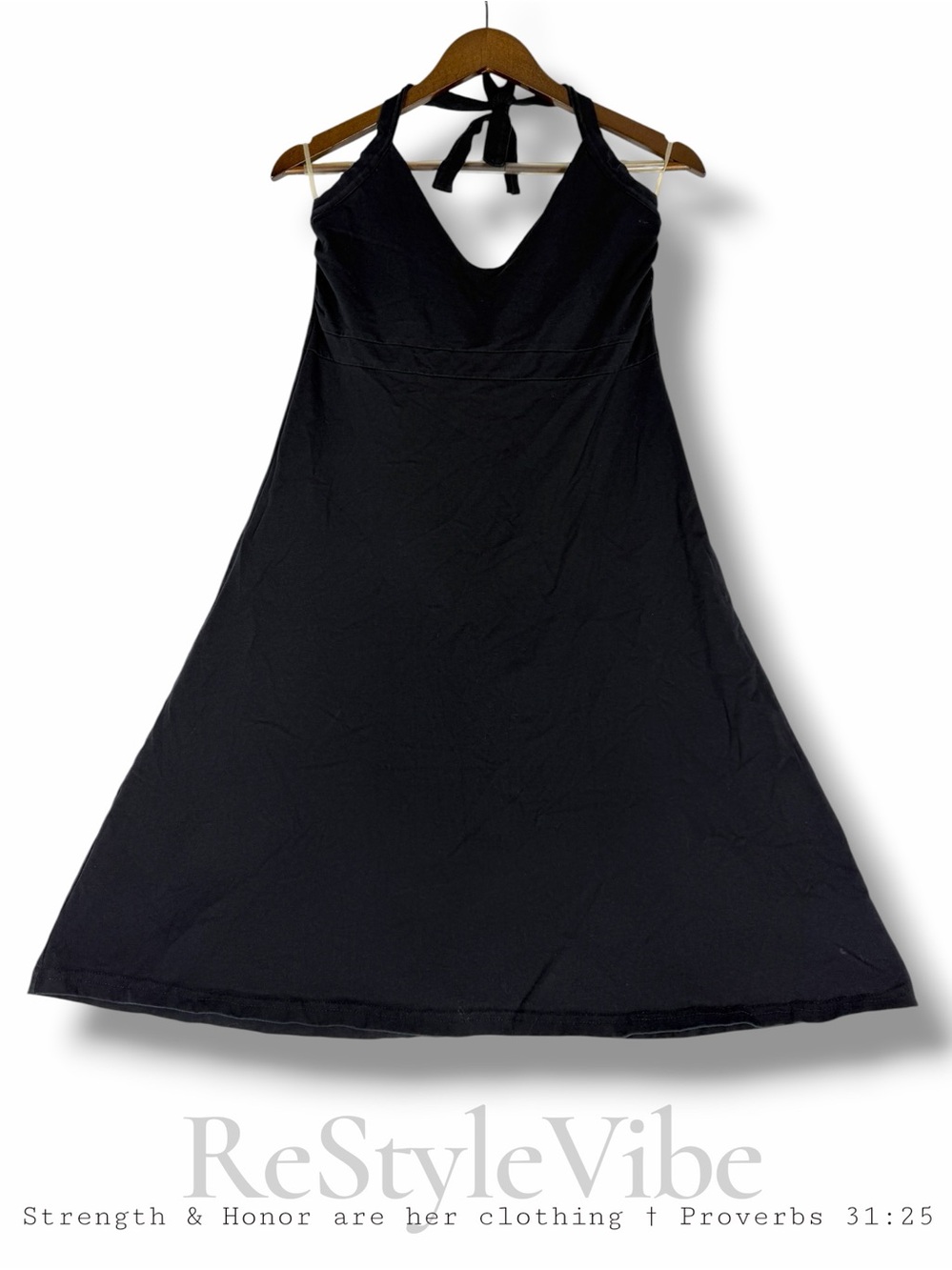 PATAGONIA Women’s Size L Dress Halter Style Knit Stretch Built in Support Black